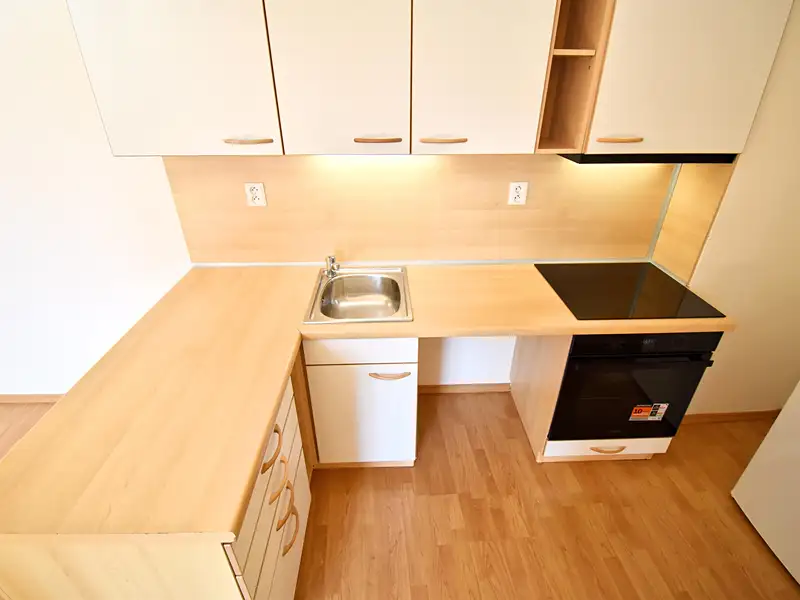 Pronájem bytu 3+kk 62 m², Kadaň – náhled fotky 3