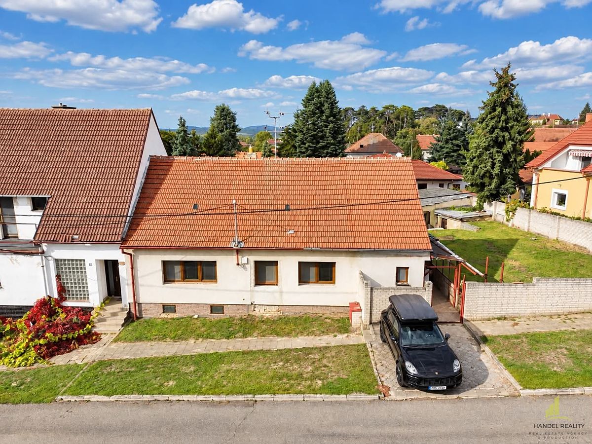 Prodej rodinného domu 125 m², pozemek 389 m², Valtice – fotka 1 z 3