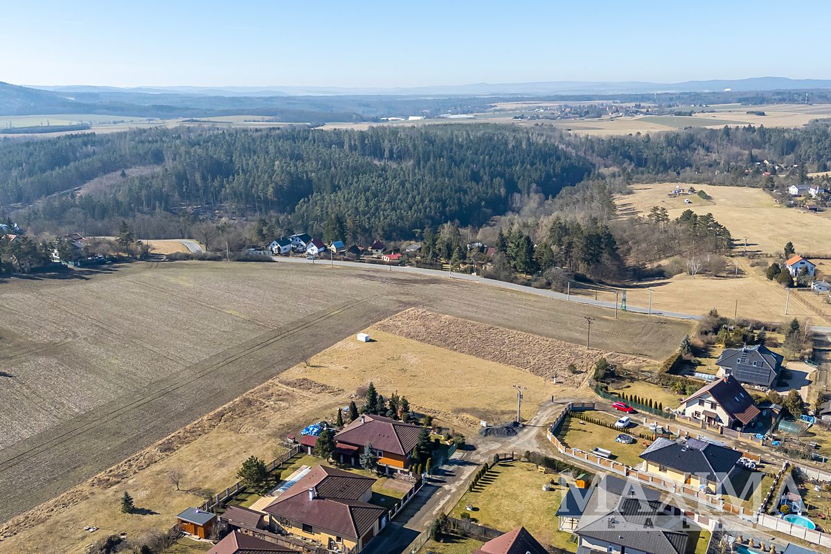 Prodej stavebního pozemku 1031 m², Malá Hraštice – fotka 1 z 3
