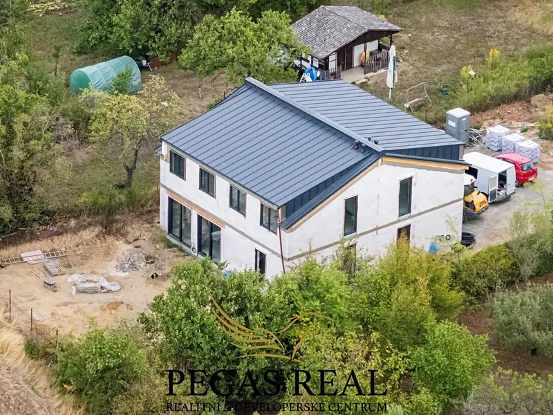 Prodej rodinného domu 122 m², pozemek 448 m², Brno – náhled fotky 3