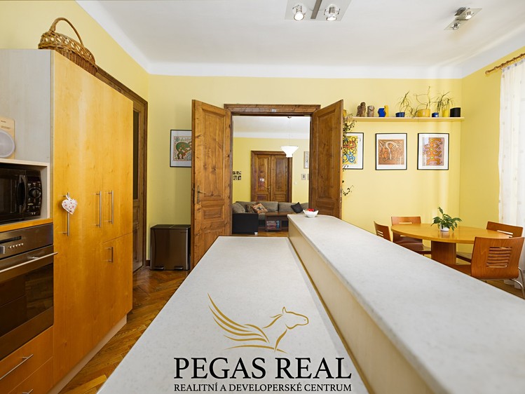 Квартира 4+1 на продаж, 145 м² (3 з 15)
