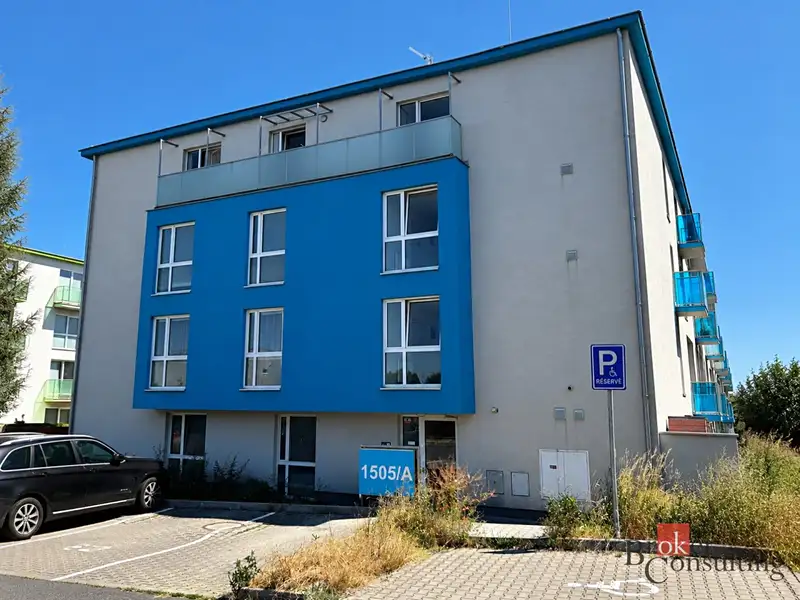 Pronájem bytu 2+kk 67 m², Jesenice – náhled fotky 1