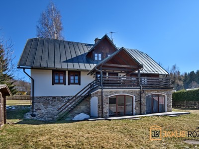 Prodej ubytovacího zařízení 377 m²