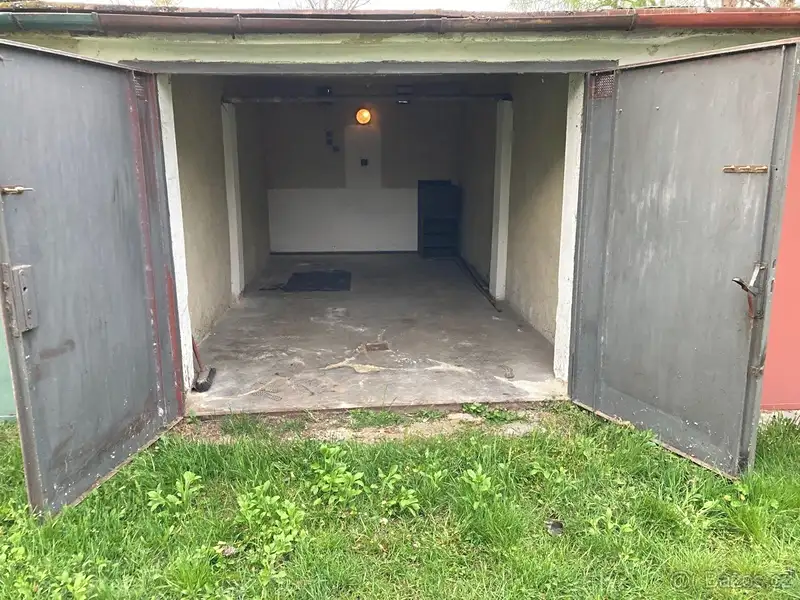 Prodej garáže 18 m², Brno – náhled fotky 1