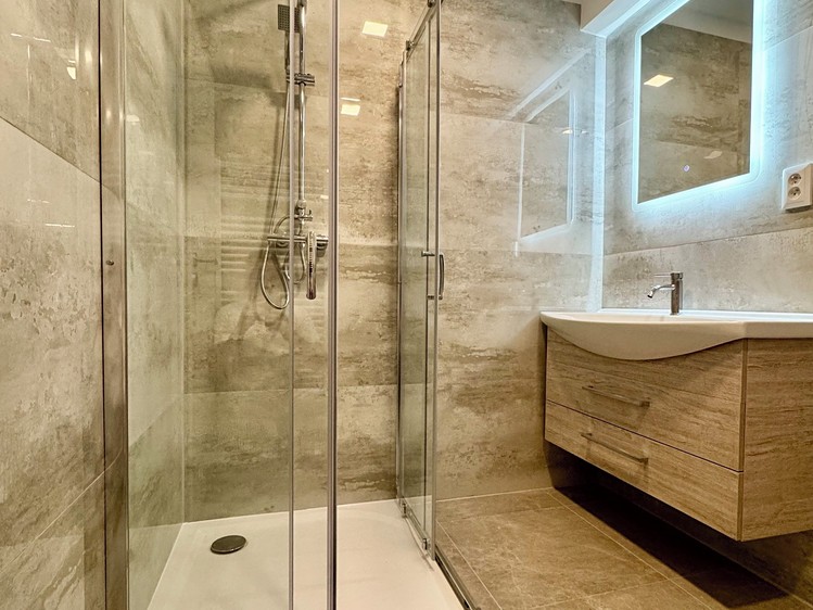 Pronájem bytu 3+kk, 70 m² (4 z 11)