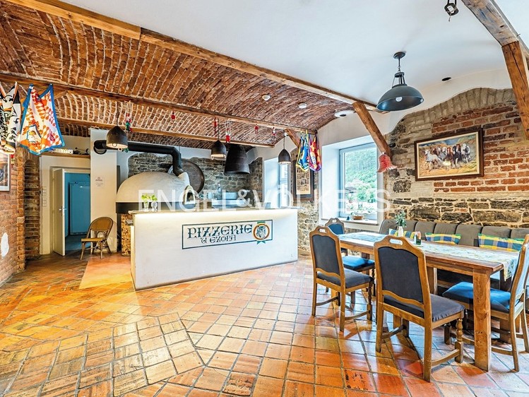 Комерційне приміщення в оренду, 275 м² (3 з 20)
