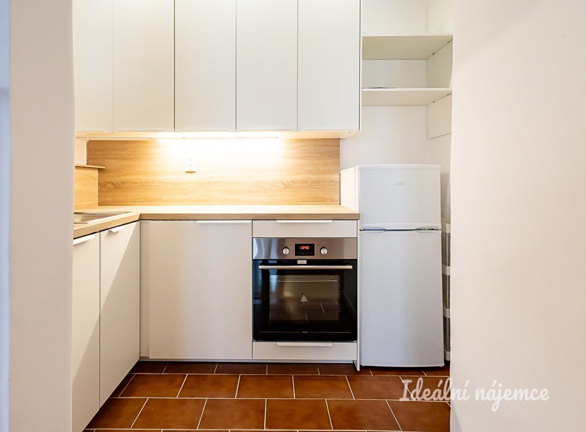 Pronájem bytu 2+1 68 m² – fotografie 4