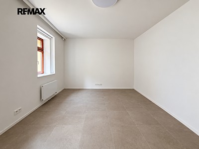 Квартира 2+kk в оренду, 41 м² (2 з 11)