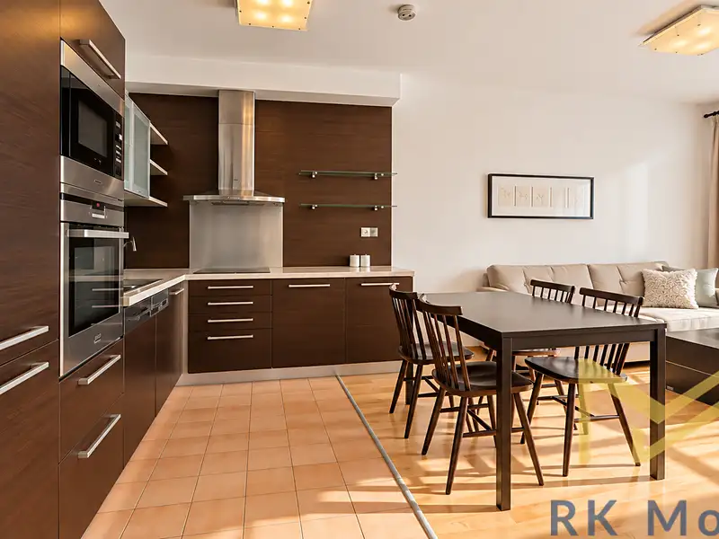 Pronájem bytu 2+kk 60 m², Praha – náhled fotky 2