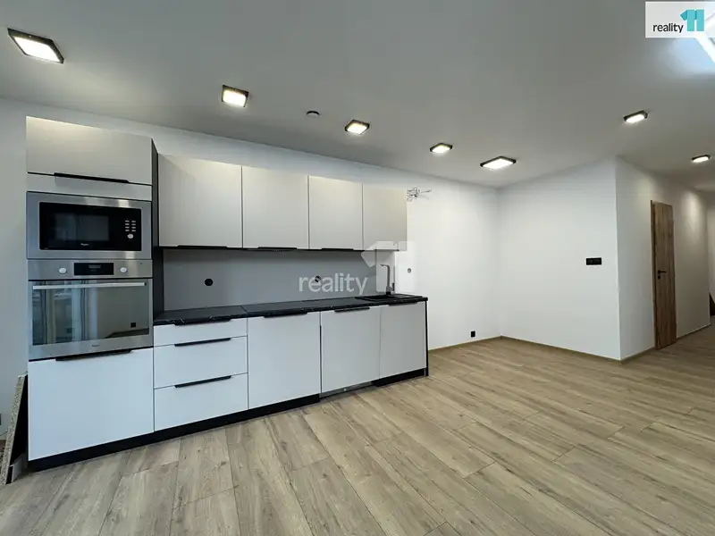 Pronájem rodinného domu 70 m², pozemek 105 m², Sobotovice – náhled fotky 3