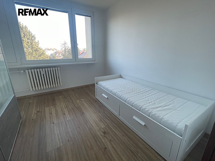 Pronájem bytu 3+kk, 69 m² (8 z 20)