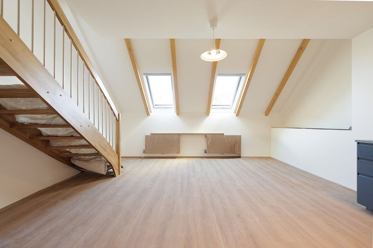 Pronájem bytu 6 pokojů a více 142 m²