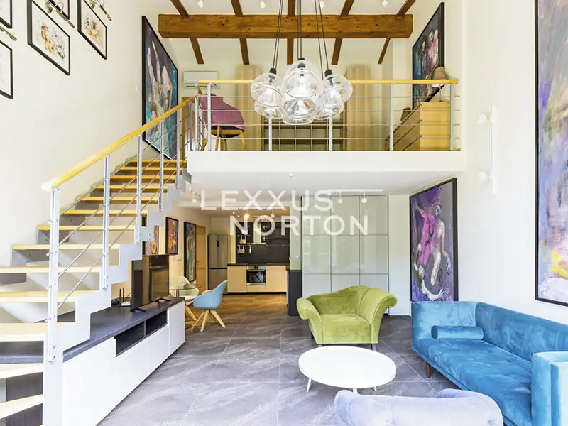 Pronájem bytu 2+kk 87 m², Praha – náhled fotky 1