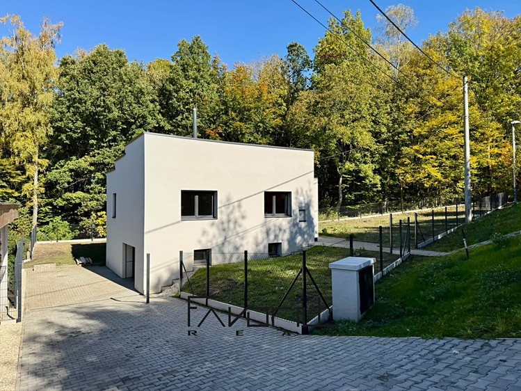 Prodej domu, 119 m² (1 z 22)