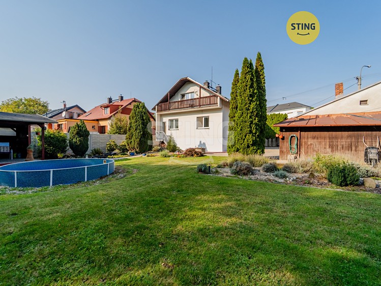 Haus zum Kauf, 290 m² (1 von 44)