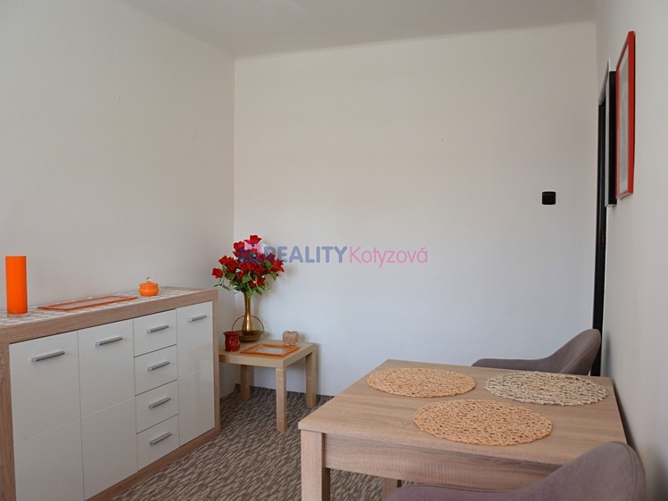 Prodej bytu 2+1, 58 m² (7 z 20)
