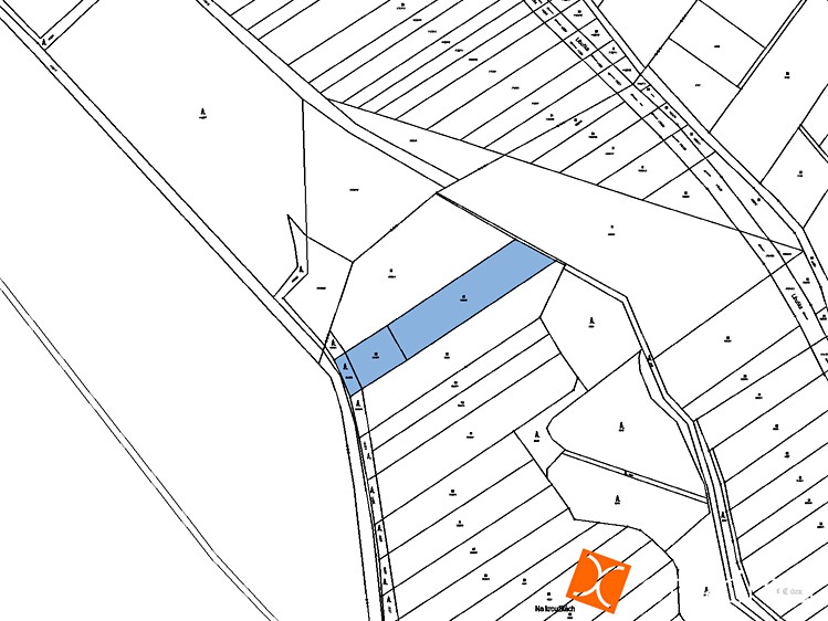 Prodej pozemku, 2 452 m² (2 z 3)