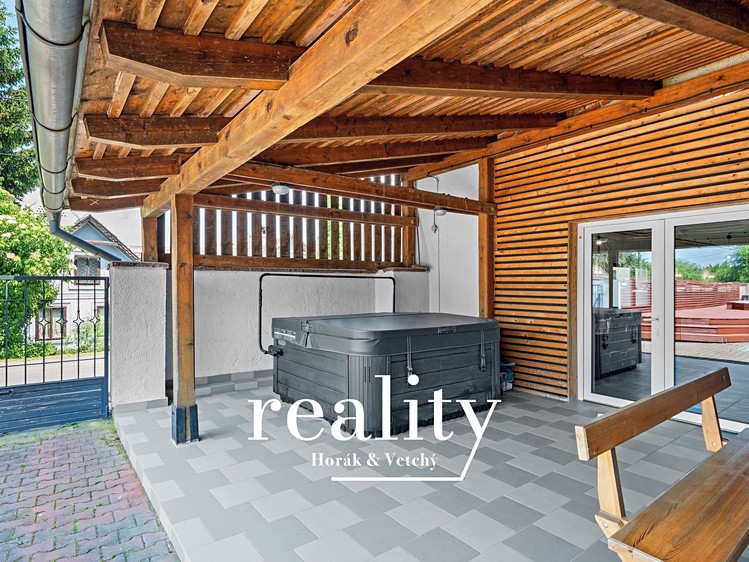 Prodej komerčního prostoru, 564 m² (7 z 55)