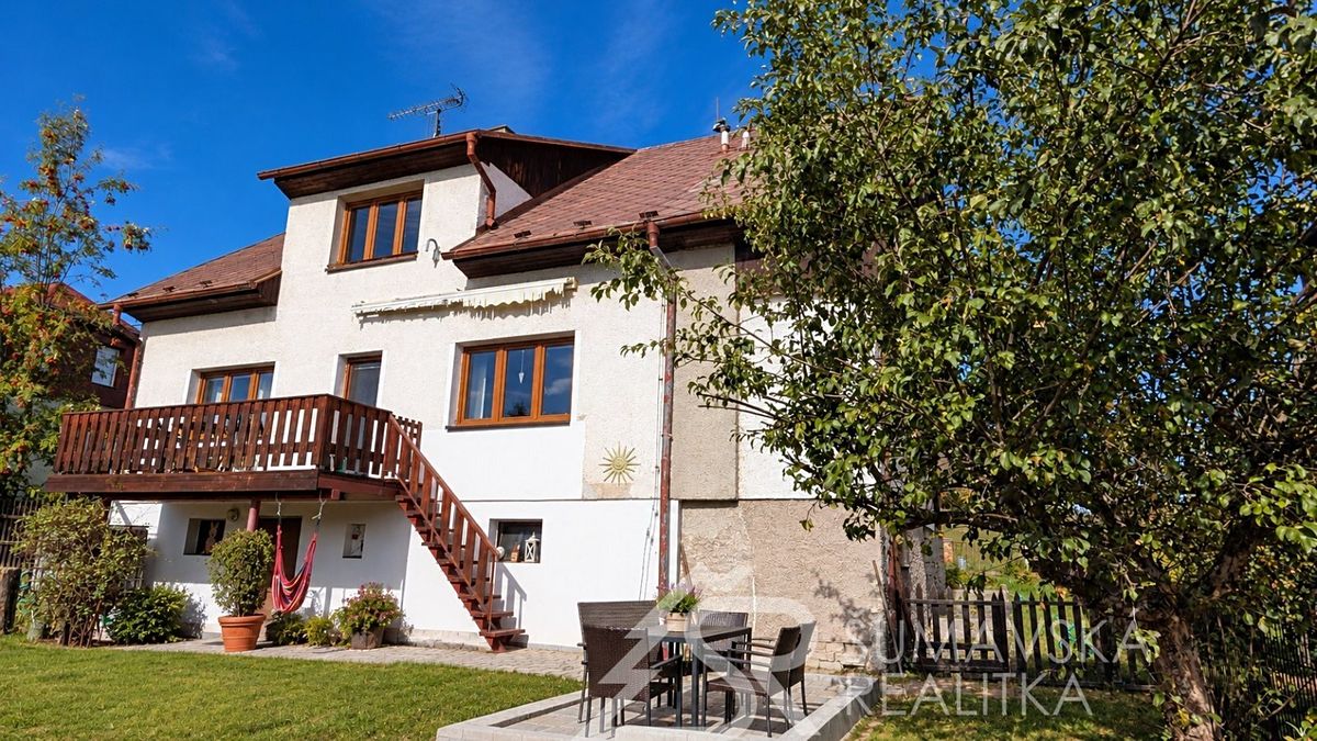 Prodej rodinného domu 202 m², pozemek 916 m², Kašperské Hory – fotka 1 z 3