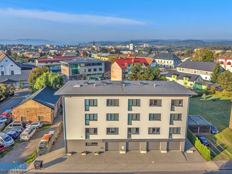 Pronájem bytu 1+kk 29 m², Lanškroun – náhled fotky 1