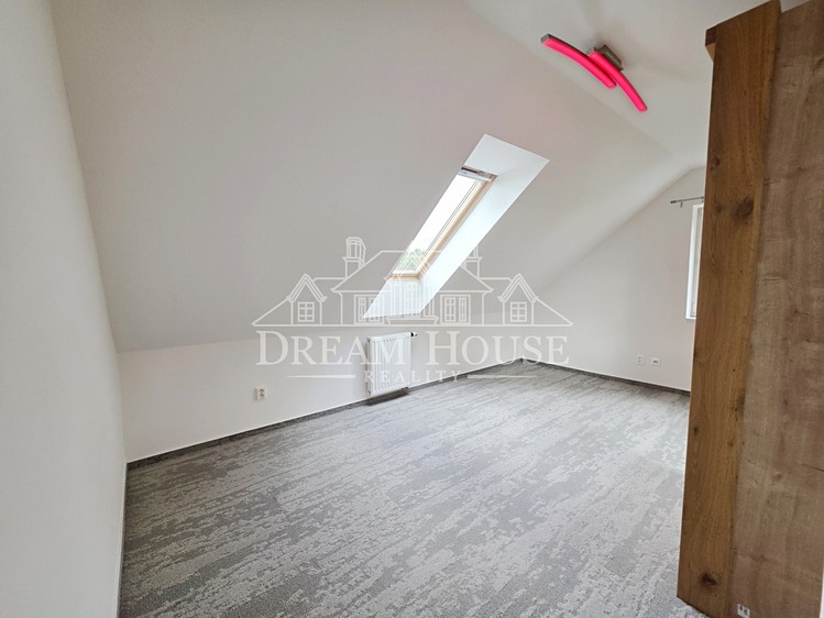 Prodej bytu 4+kk, 84 m² (13 z 34)