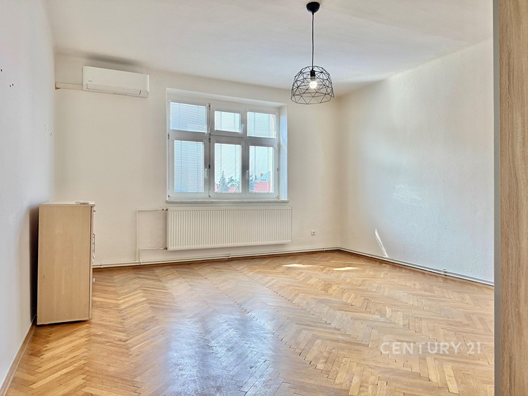 Prodej bytu 4+1, 104 m² (4 z 26)
