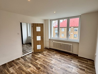 Pronájem bytu 2+1, 51 m² (2 z 15)