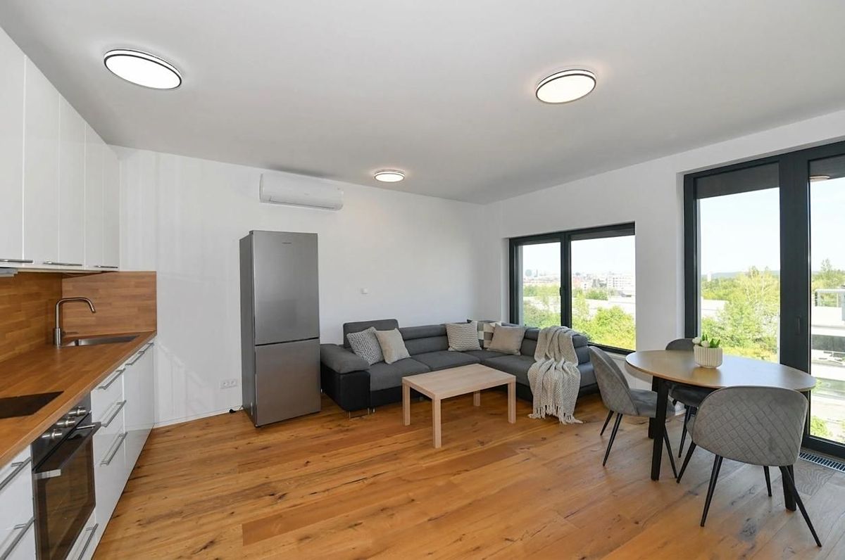 Prodej bytu 2+kk 46 m², Praha – fotka 1 z 3