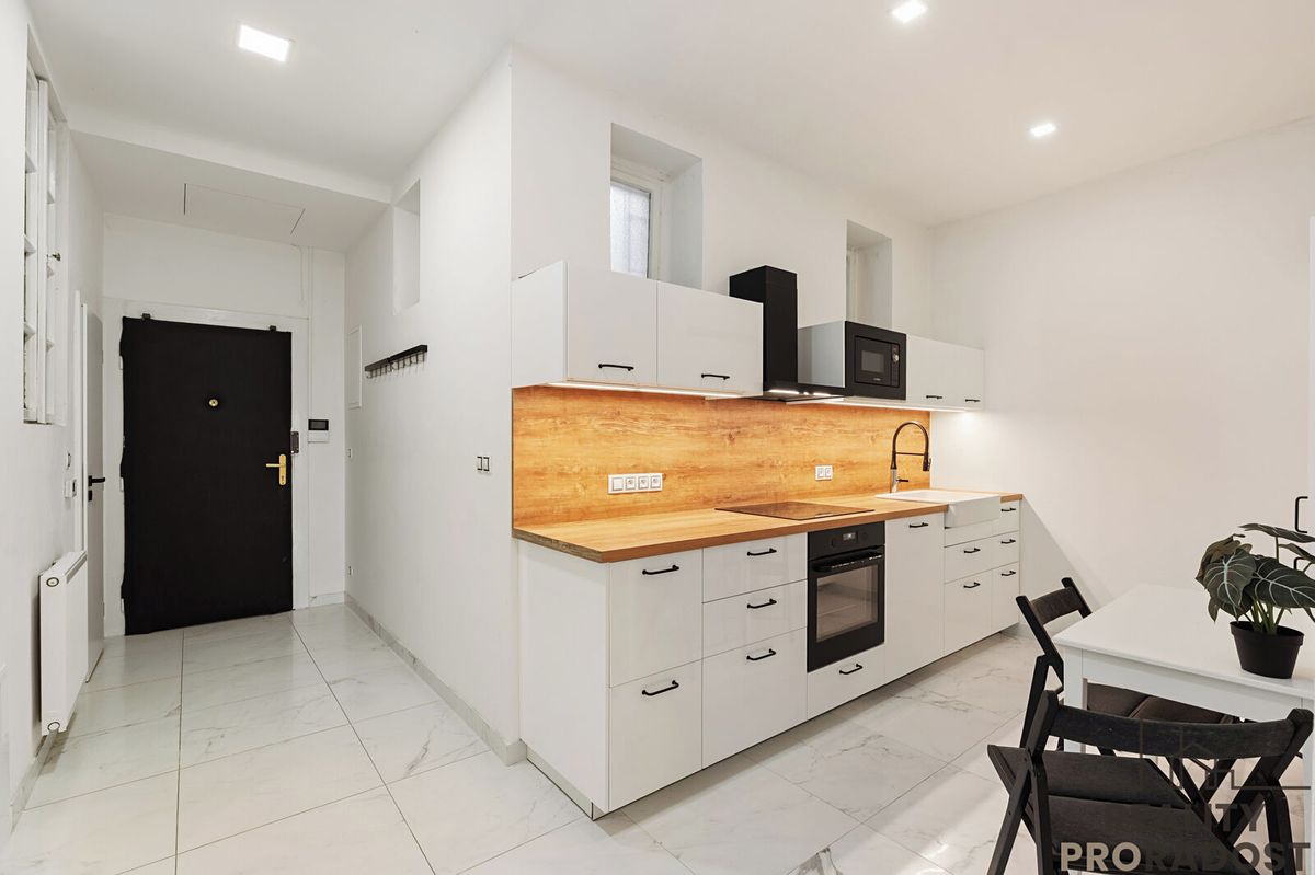 Pronájem bytu 3+1 75 m² – fotografie 3