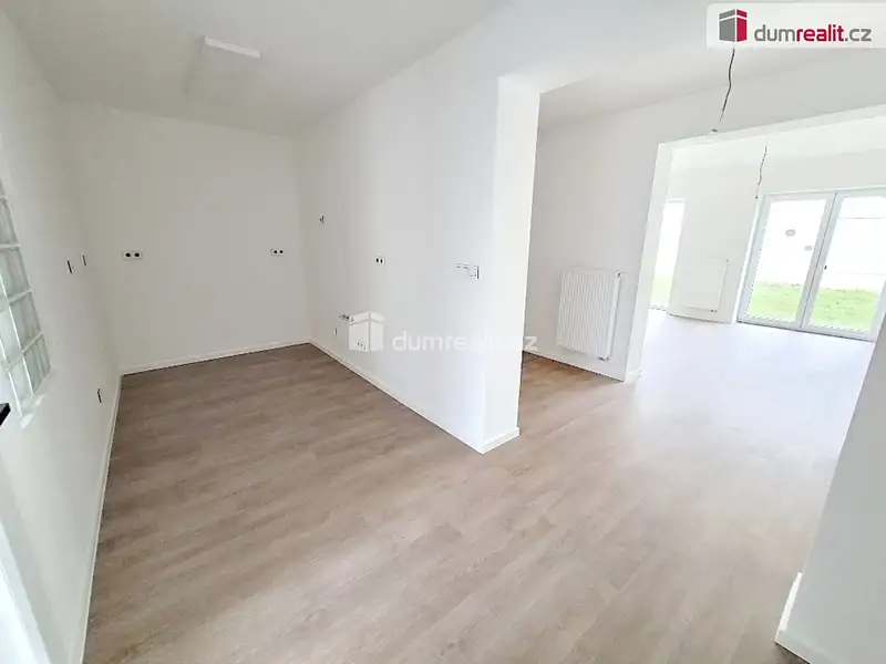 Prodej rodinného domu 143 m², pozemek 150 m², Horní Bříza – náhled fotky 1