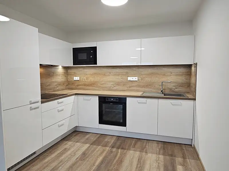 Pronájem bytu 2+kk 82 m², Klimkovice – náhled fotky 3