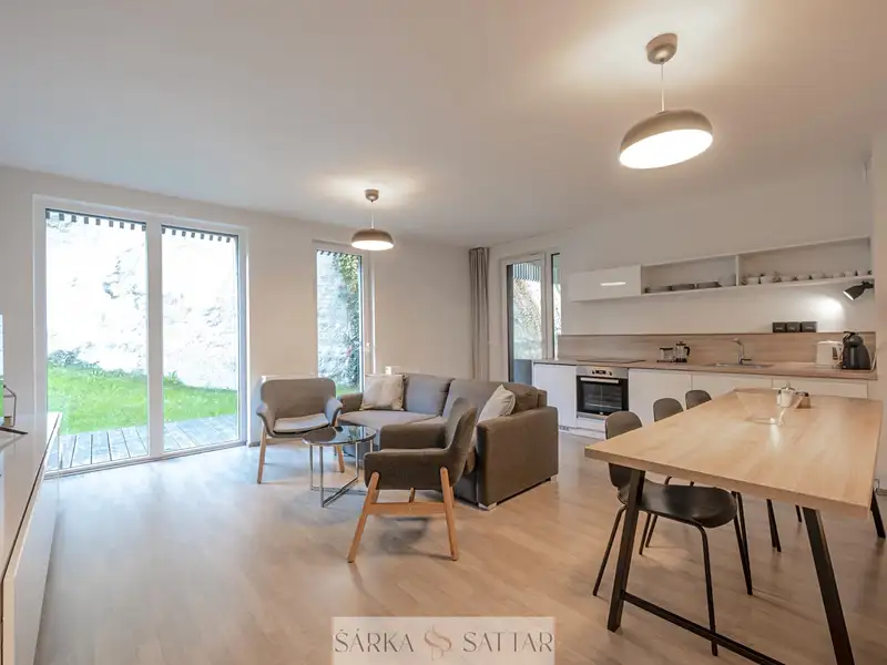 Prodej bytu 3+kk 86 m², Doksy – náhled fotky 1