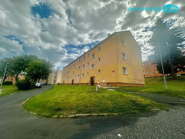 Pronájem bytu 2+1, 57 m² (1 z 9)