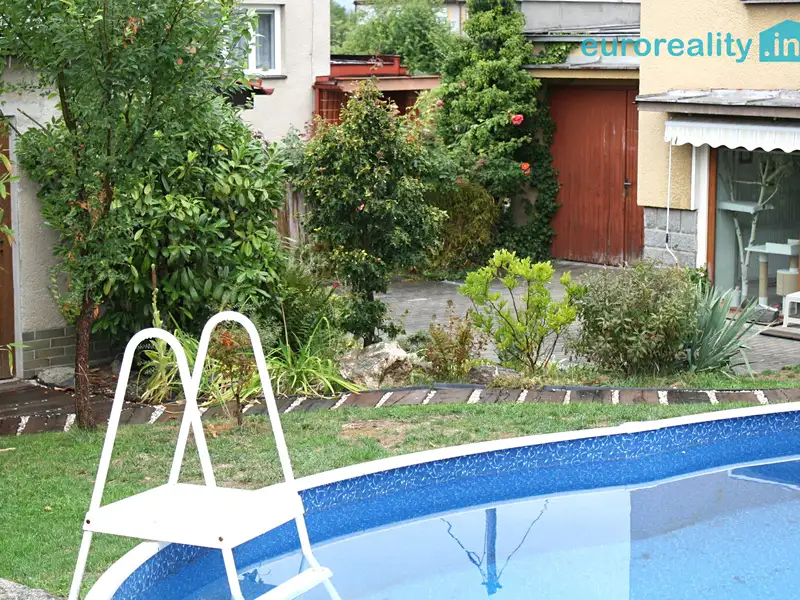 Prodej rodinného domu 247 m², pozemek 704 m², Klatovy – náhled fotky 3