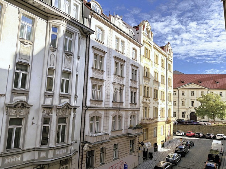 Квартира 2+kk в оренду, 66 м² (10 з 42)