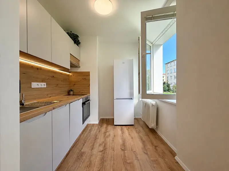 Pronájem bytu 3+1 63 m², Vsetín – náhled fotky 1