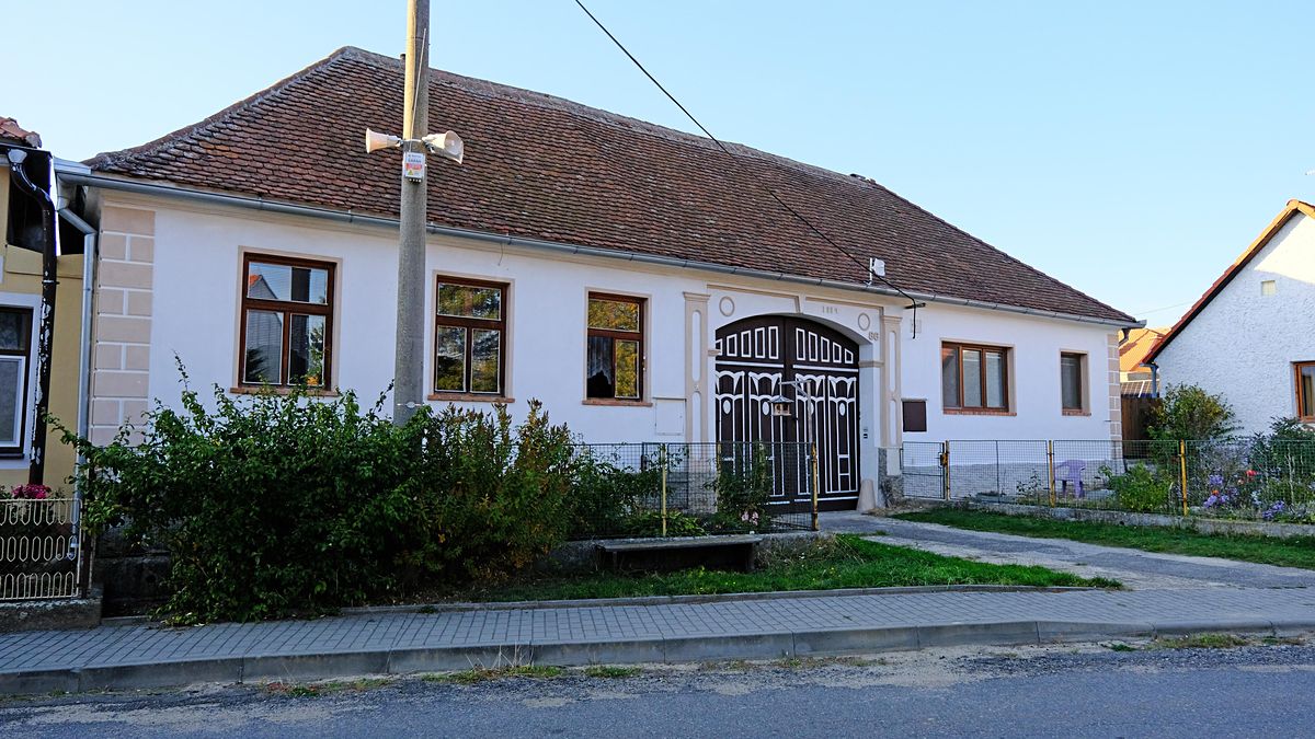 Prodej rodinného domu 140 m², pozemek 2540 m², Dešov – fotka 1 z 3