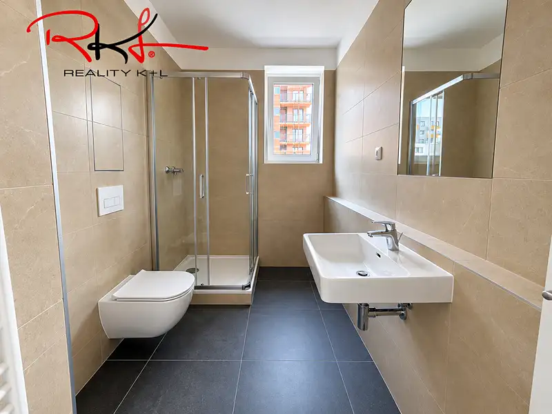 Prodej bytu 1+kk 45 m², Praha – náhled fotky 2