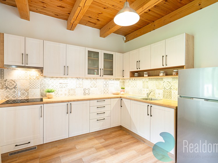 Prodej komerčního prostoru, 302 m² (12 z 22)