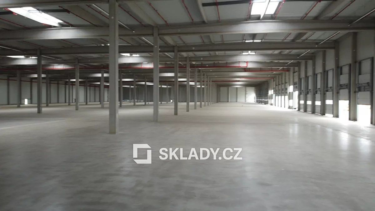 Pronájem skladového prostoru 4000 m², Libice nad Cidlinou – fotka 1 z 3