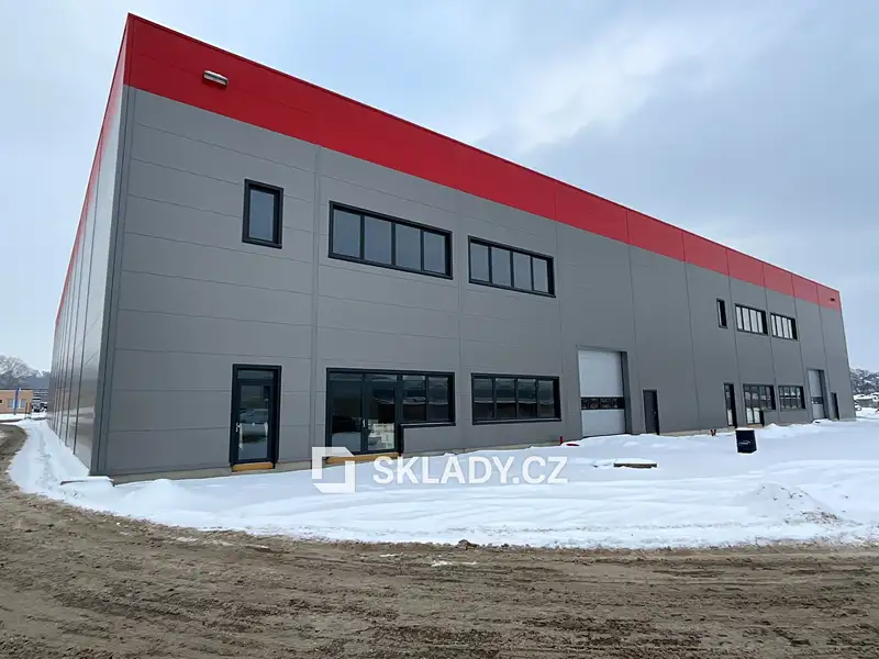 Pronájem skladového prostoru 3600 m², Kralupy nad Vltavou – náhled fotky 1