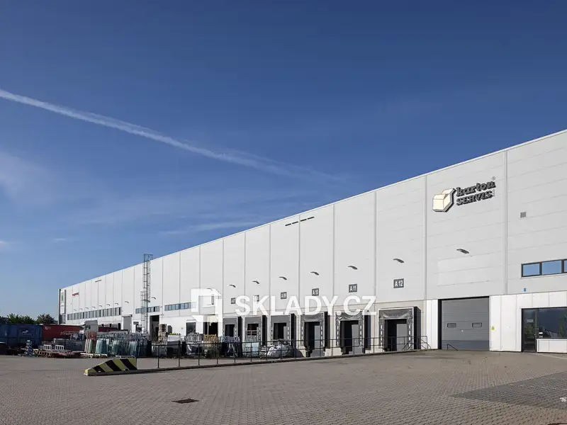 Pronájem skladového prostoru 5000 m², Úžice – náhled fotky 1