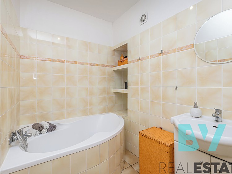 Квартира 3+1 в оренду, 68 м² (12 з 37)