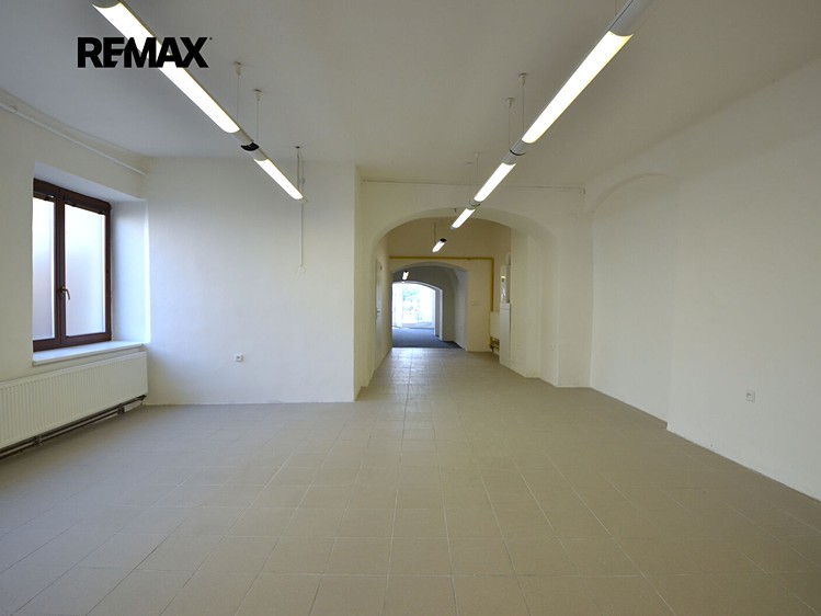 Будинок на продаж, 307 м² (55 з 81)