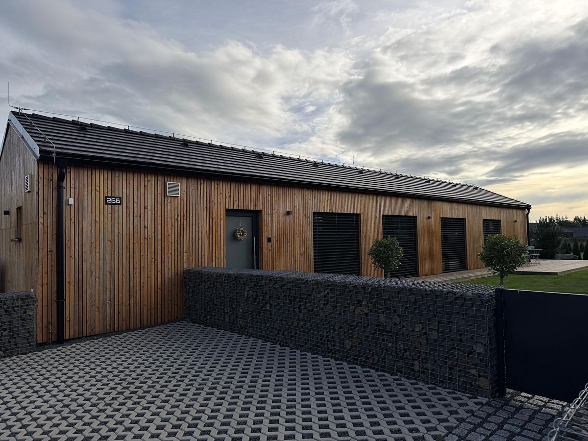 Pronájem rodinného domu 110 m², pozemek 300 m², Karlovy Vary – fotka 1 z 3