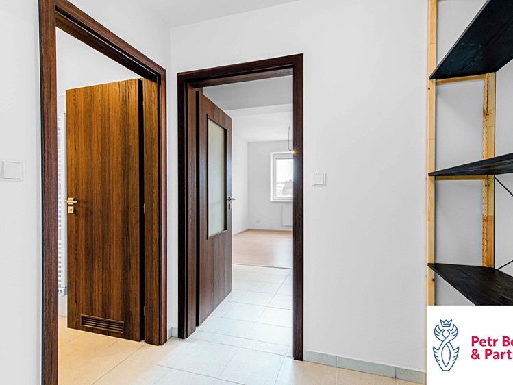 Pronájem bytu 2+kk, 50 m² (10 z 19)