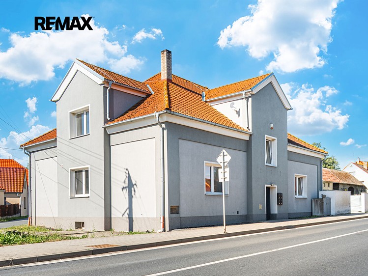 Будинок на продаж, 250 м² (1 з 68)