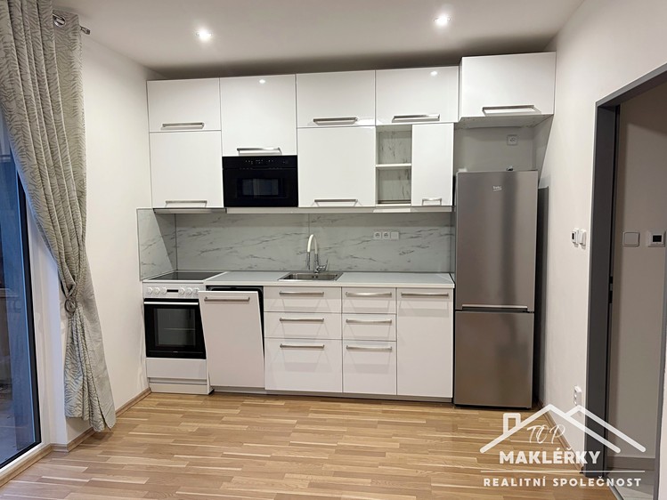 Pronájem bytu 2+kk, 36 m² (4 z 15)