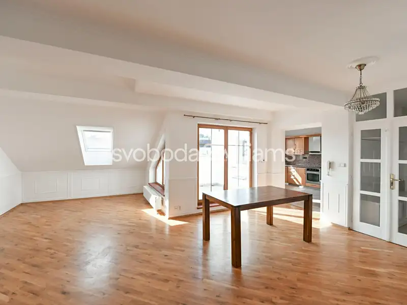 Pronájem bytu 4+kk 123 m², Praha – náhled fotky 3
