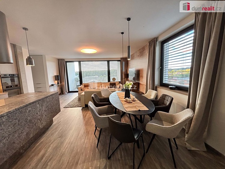 Pronájem bytu 2+kk, 90 m² (6 z 20)